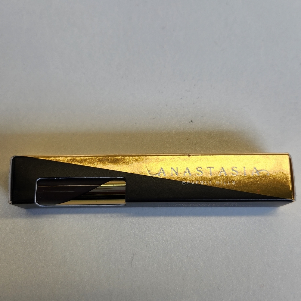 Anastasia Beverly Hills Dark Brown Brow Makeup